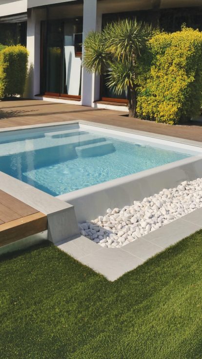Mini piscine coque polyester moins de 10m2