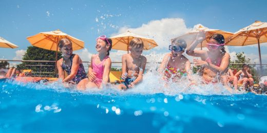 Bouées et gonflables piscine