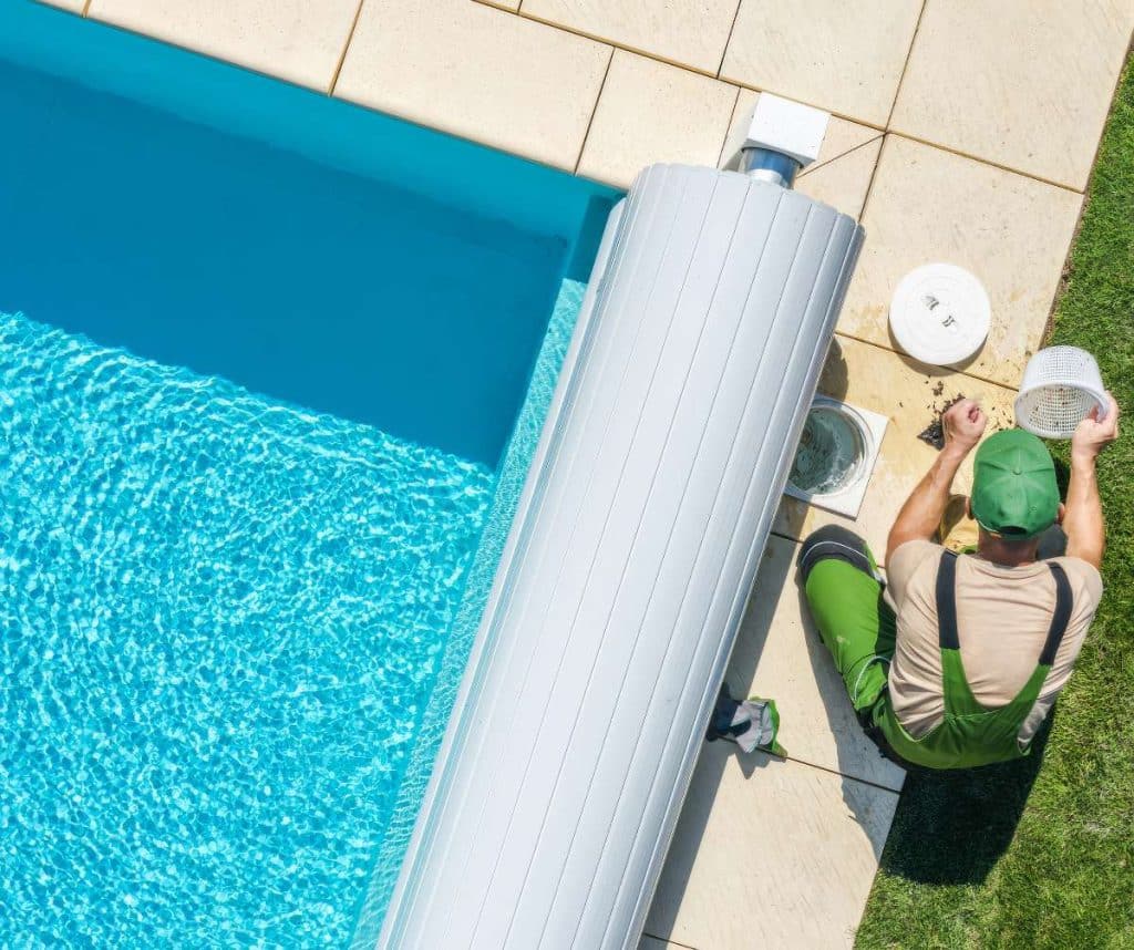 Vidanger une piscine coque